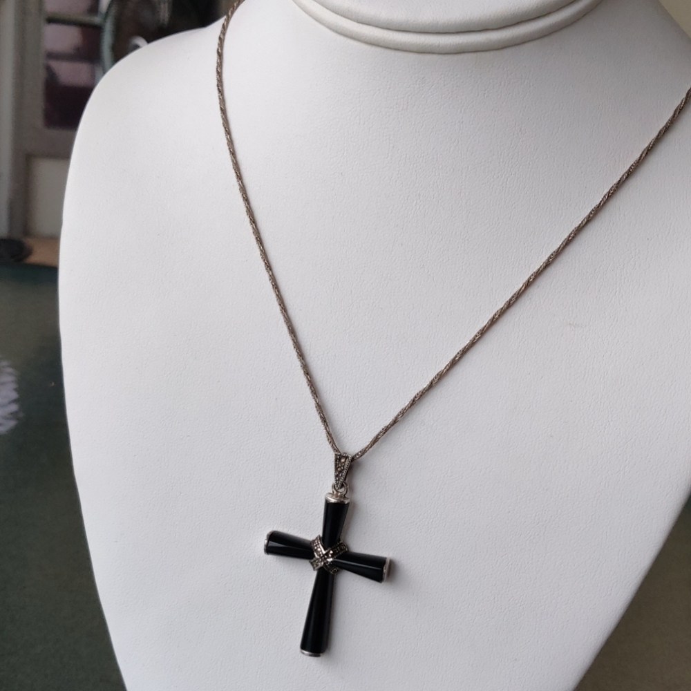 Sterling 925 Onyx and marcasite cross w/ chain (#44)